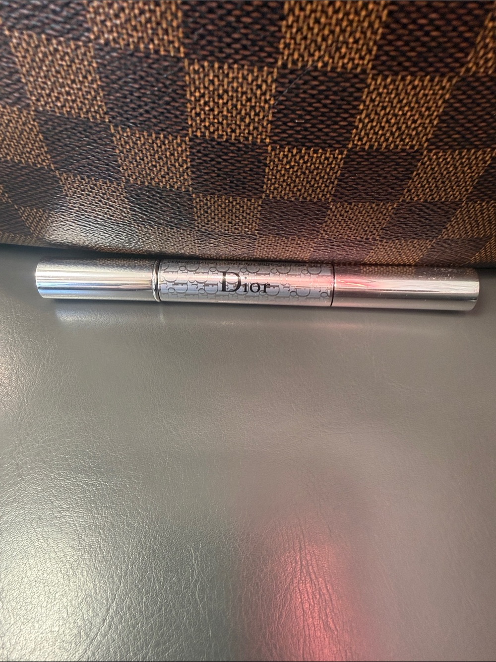 Dior skin flash # 035 Silver Double-Ended Makeup Tube
